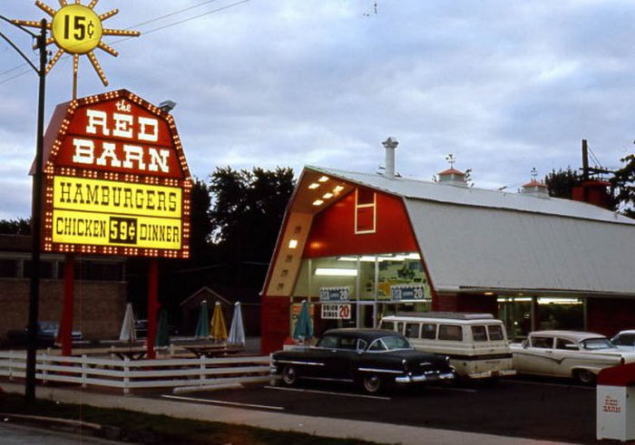 Red Barn Restaurant - A Typical Red Barn (newer photo)